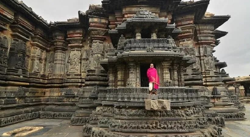 കർണാടക ക്ഷേത്രത്തിലെ രഥോത്സവം ആരംഭിക്കുന്നത് ഖുർആൻ പാരായണത്തോടെ